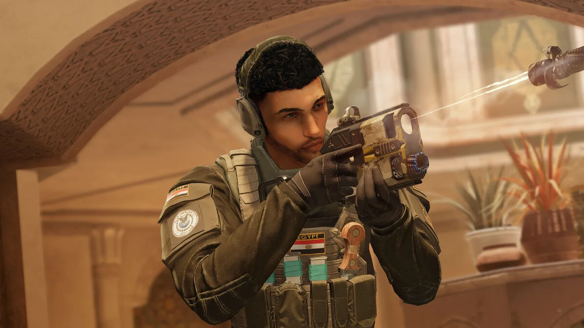 Rainbow Six Siege gameplay screenshot for guide cover