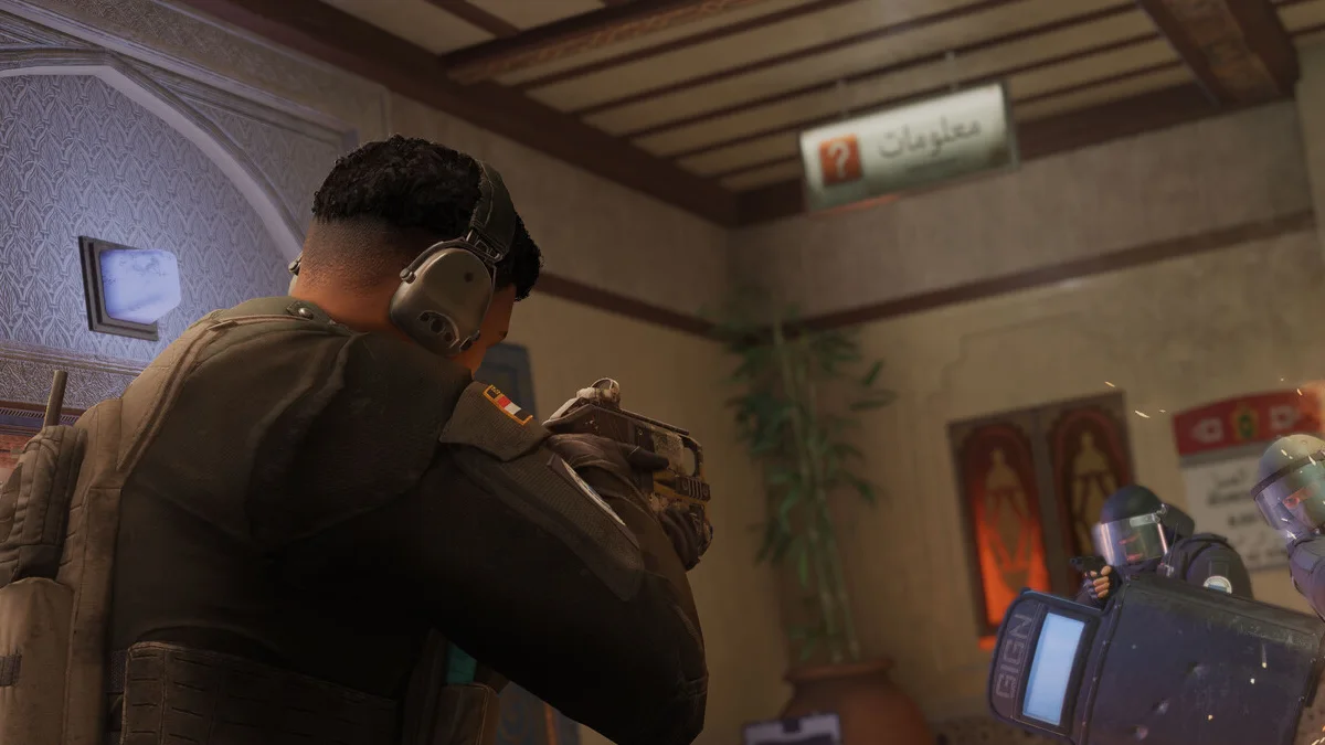 Rainbow Six Siege gameplay screenshot for guide cover